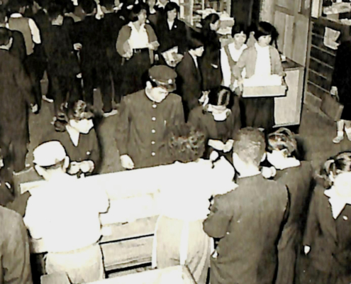 1962年中央入り口の購買部