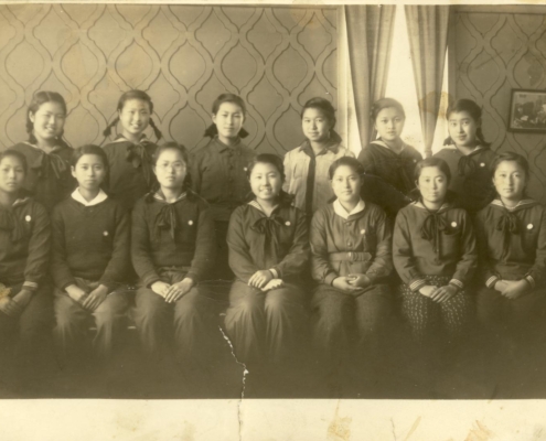 1944年四年北組セーラー服から国民服へ